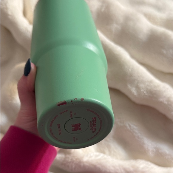 Stanley Mint Green Travel Mug with Handle - Picture 4 of 5